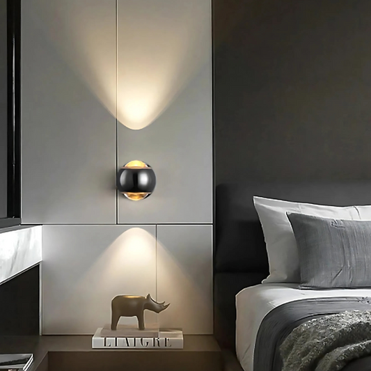 Shashi: Modern Pearl Black LED Wall Sconce