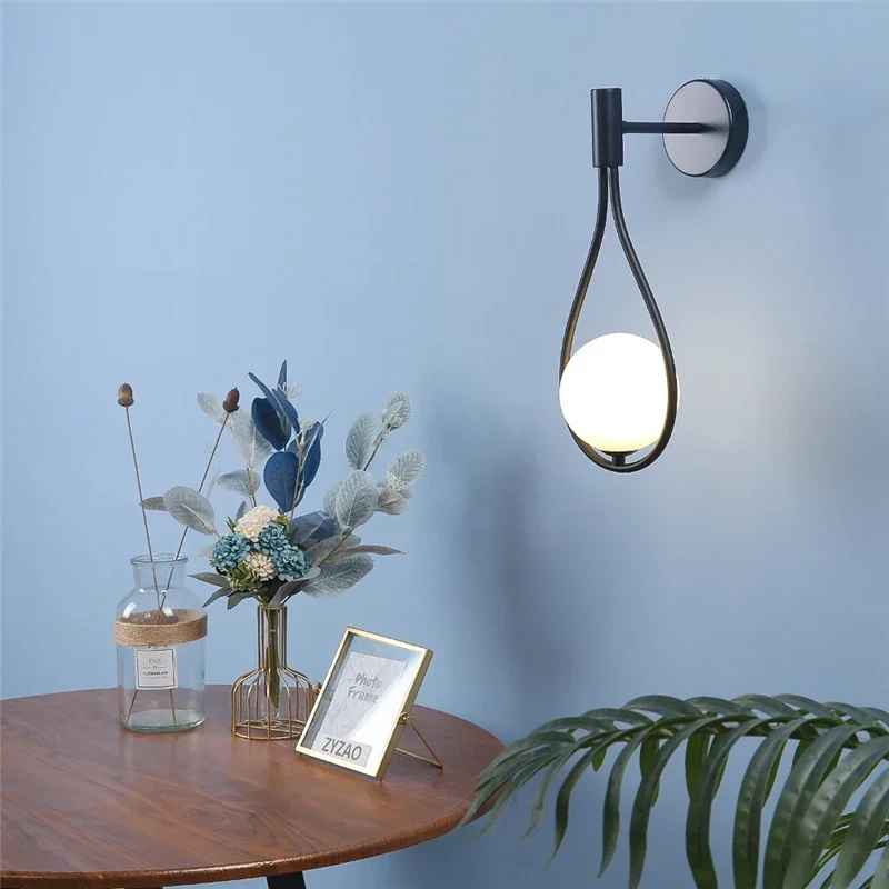 Dyutika: Modern Nordic Wall Lamp
