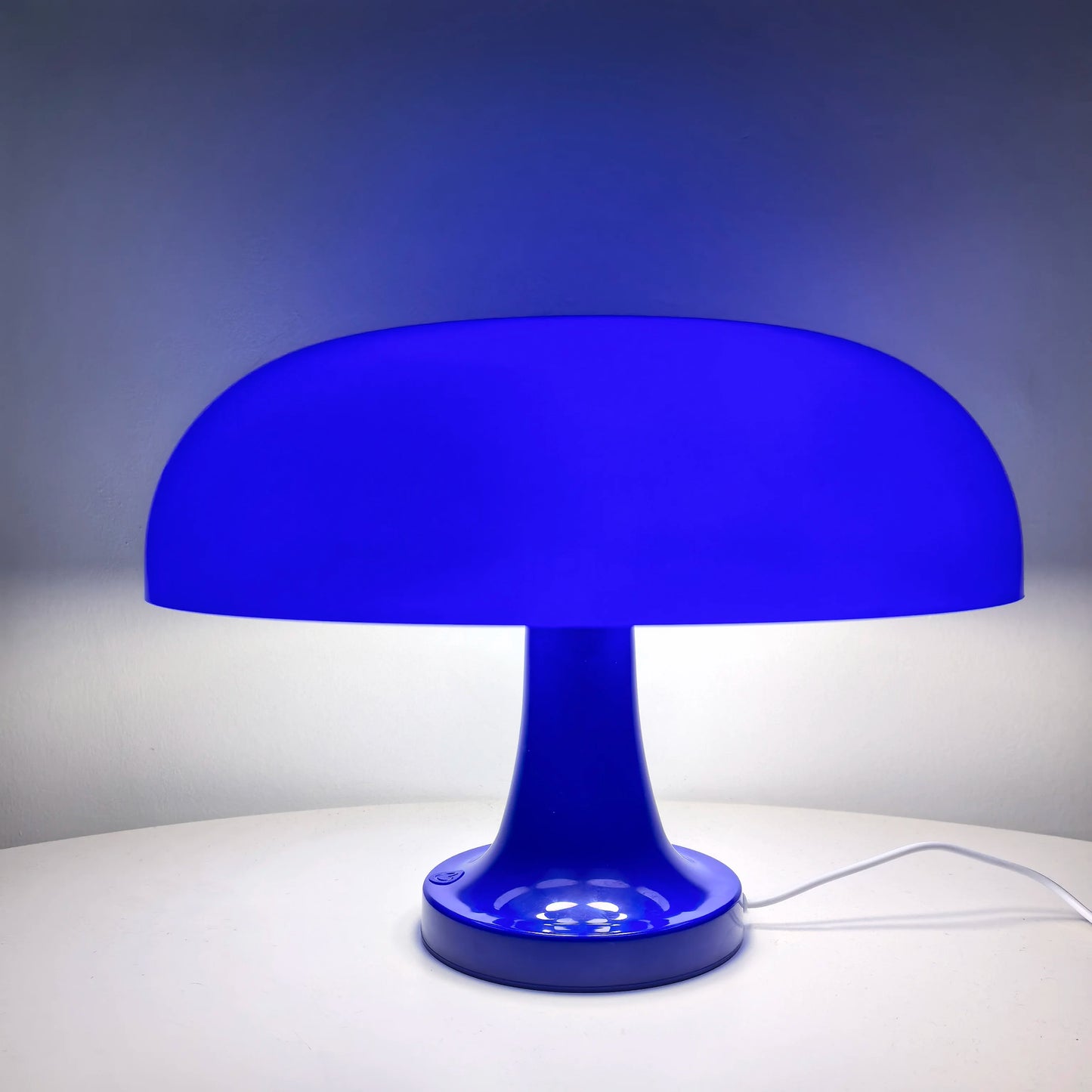 Luxury cordless mushroom light for home décor