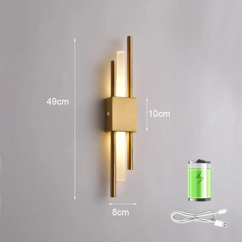Joon: Metal Rechargeable Wall Lamp