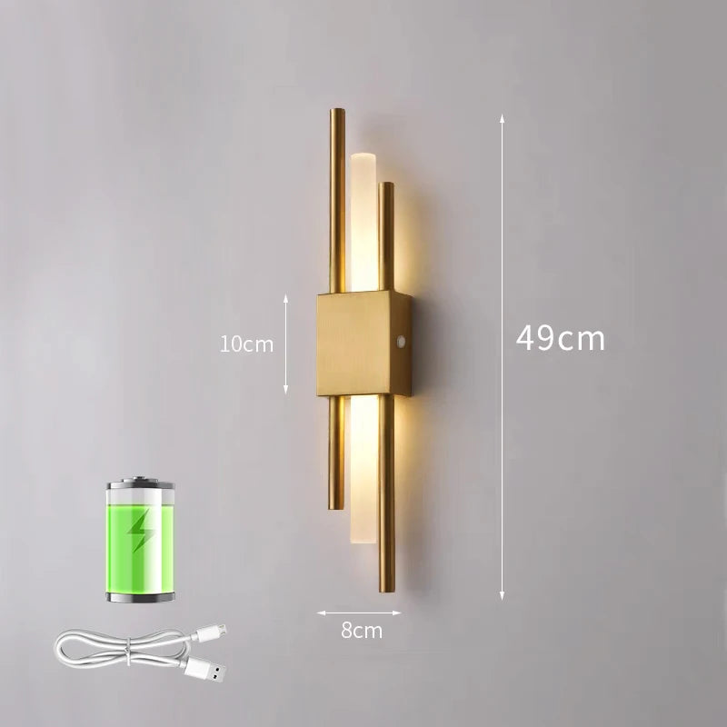 Joon: Metal Rechargeable Wall Lamp