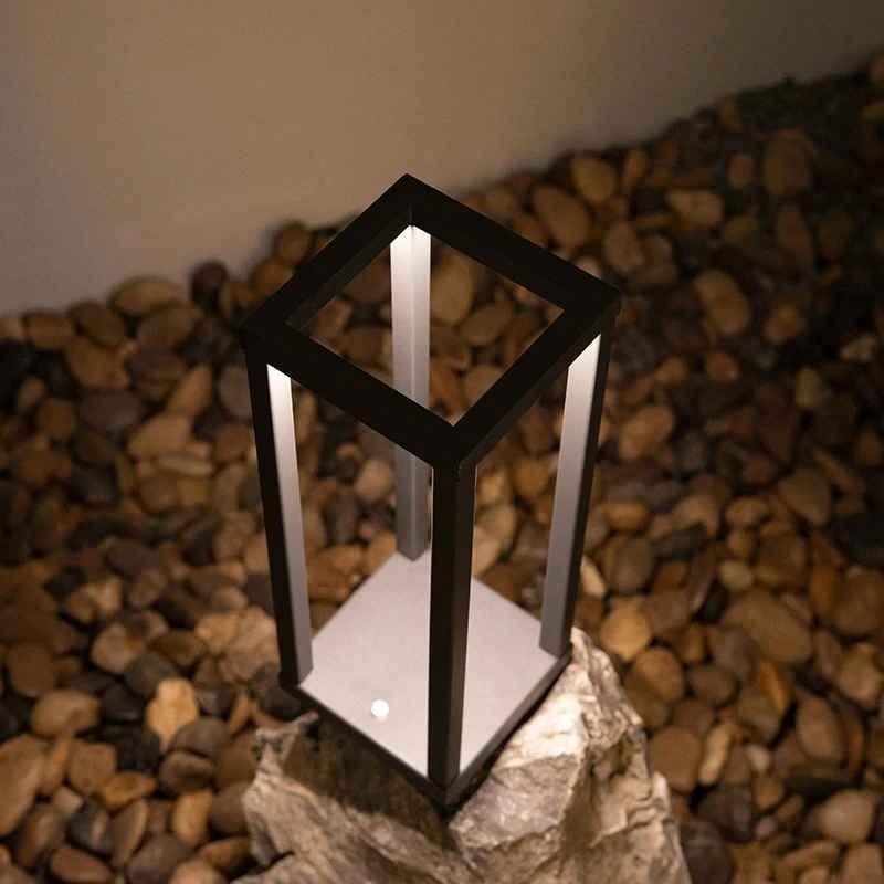 Loki - Rechargeable Table Lamp