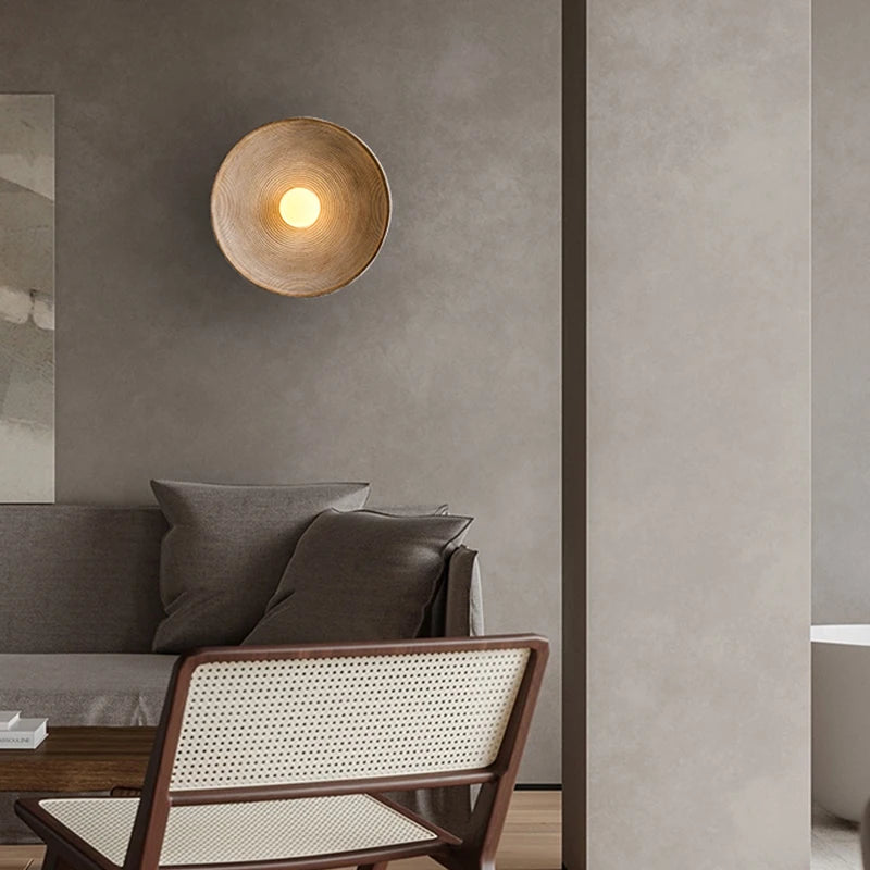 energy-efficient indoor wall lamp with up and down lighting