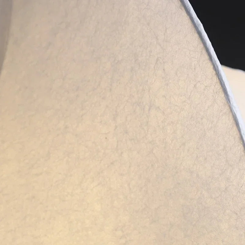 Silk pendant light with iron finish and E27 base for high-end dining rooms.
